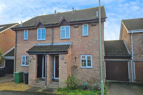 2 bedroom semi-detached house to rent, Gloucester Drive, Basingstoke, Hampshire, RG22