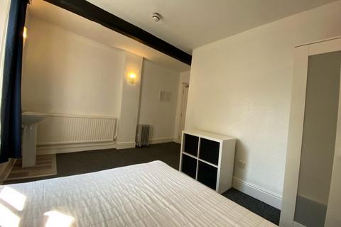 1 bedroom in a house share to rent, 10 Talbot Lane, Leicester