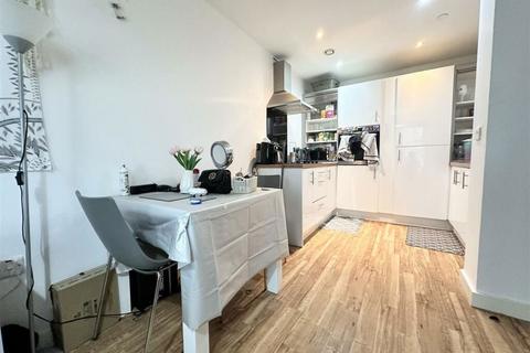 1 bedroom flat for sale, Michigan Point Tower A, 9 Michigan Avenue, Salford, Greater Manchester, M50 2HB