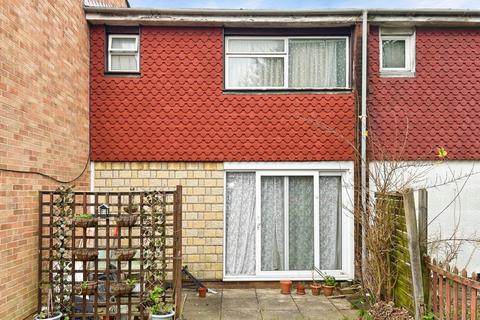 3 bedroom terraced house for sale, Worcester Close, Farnborough, Hampshire