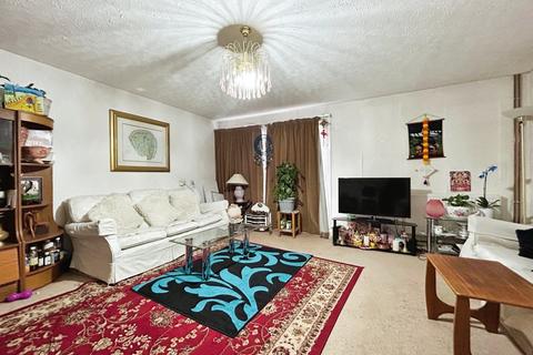 3 bedroom terraced house for sale, Worcester Close, Farnborough, Hampshire