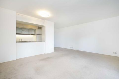 2 bedroom flat to rent, Barbican, London EC2Y