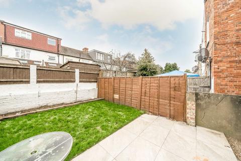 2 bedroom maisonette for sale, Tynemouth Road, Mitcham CR4