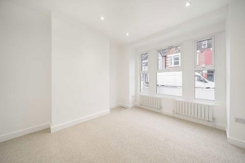 80 Tynemouth Road, Mitcham, CR4 2BP