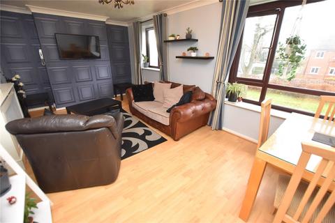 2 bedroom apartment for sale, Airedale Court, Leeds