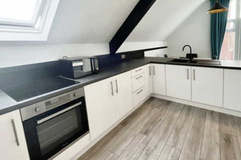 4 bedroom semi-detached house to rent, Lincoln LN2