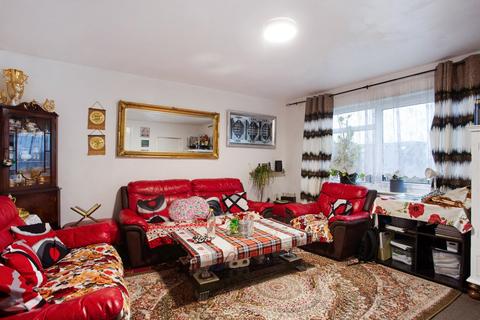 2 bedroom flat for sale, Shakespeare Road, Hanwell, W7