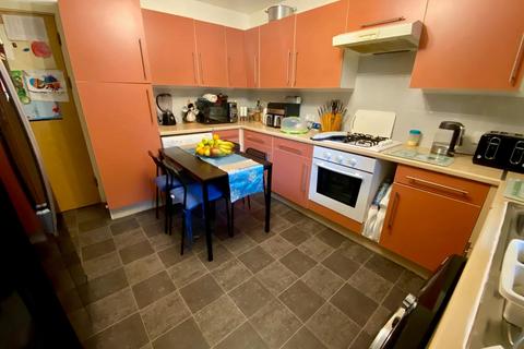 4 bedroom end of terrace house for sale, Ridge Street, Newsome, Huddersfield