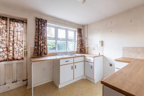 2 bedroom semi-detached house for sale, Wakehurst Close, Norwich