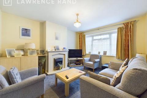 3 bedroom semi-detached house for sale, Woodlands Avenue, Ruislip, Middlesex, HA4