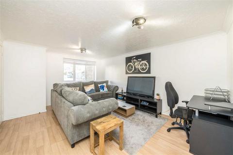 undefined, Farrow Lane, London SE14