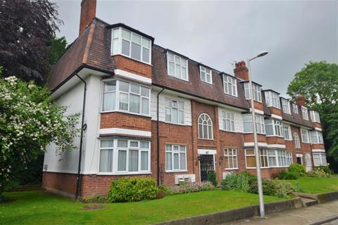 2 bedroom apartment to rent, Avondale Court, Churchfields, South Woodford, E18