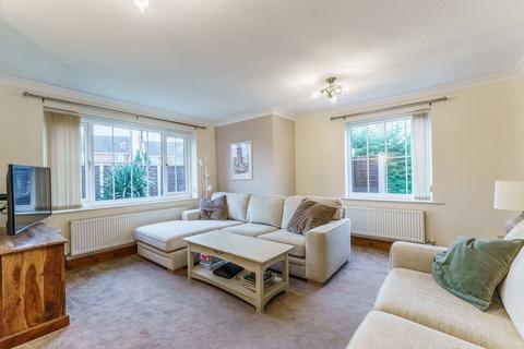 3 bedroom detached house for sale, Acorn Close, Barlby YO8