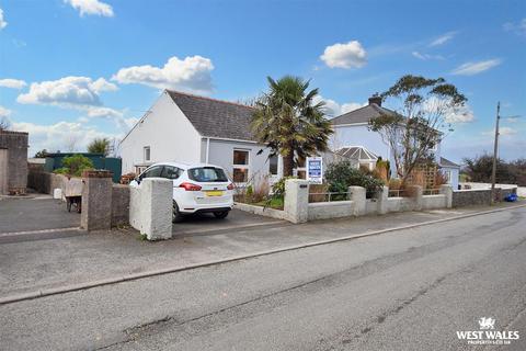 4 bedroom detached bungalow for sale, Letterston Road