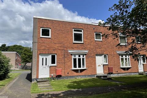 3 bedroom end of terrace house to rent, Honister Place, Newton Aycliffe