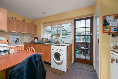 2 bedroom detached bungalow for sale, The Rise, Partridge Green, Horsham