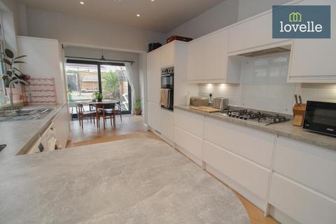48 Park Avenue, Grimsby, DN32 0DQ
