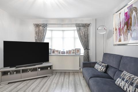 45 Warden Avenue, Romford, RM5 2SP