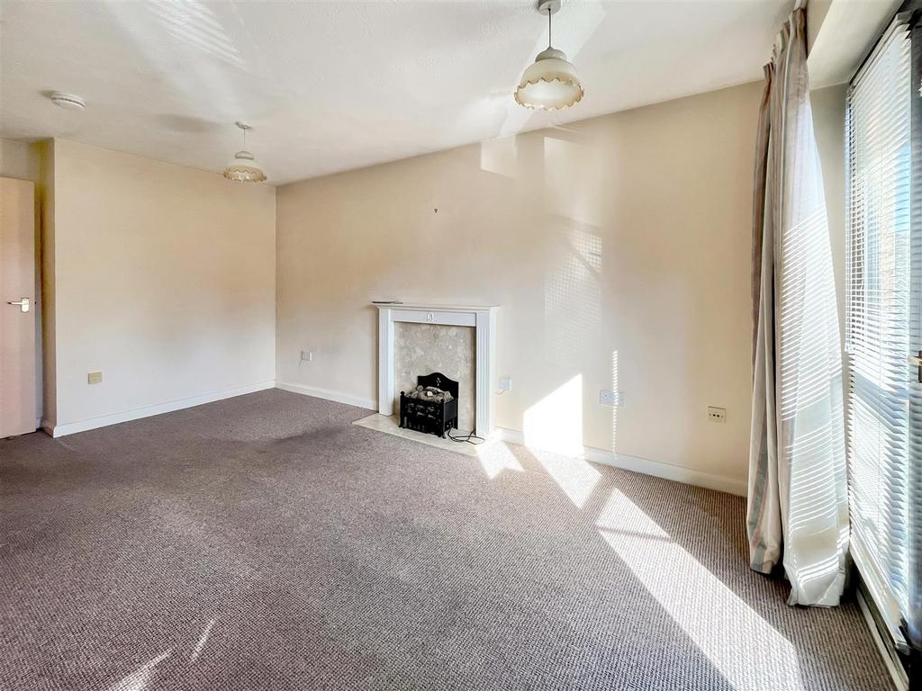Living/Dining Room