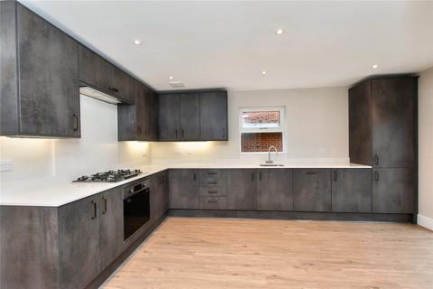 4 bedroom semi-detached house for sale, Globe Terrace, Broad Lane, Leeds, West Yorkshire