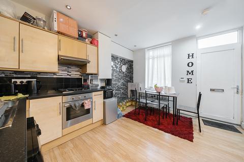 2 bedroom end of terrace house for sale, Glensdale Street, Leeds, West Yorkshire, UK, LS9