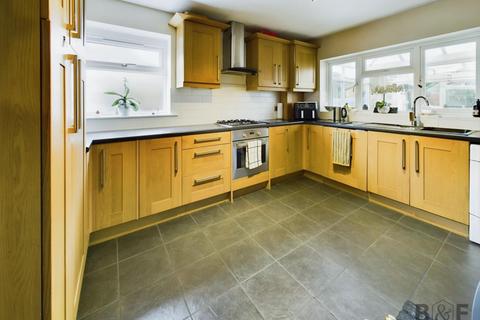 2 bedroom semi-detached bungalow for sale, Mount Gardens, Bristol BS15