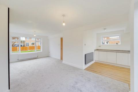 3 bedroom semi-detached house for sale, Penhill Crescent, Worcester, Worcestershire, WR2