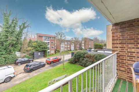 4, Brompton Court Aran Drive, Stanmore, HA7 4NB