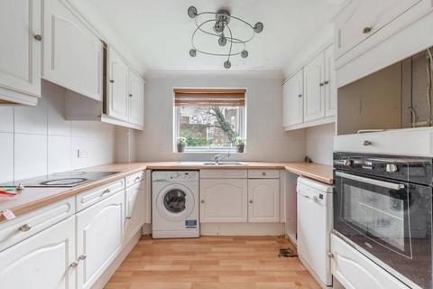 4, Brompton Court Aran Drive, Stanmore, HA7 4NB