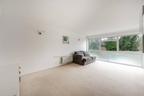 4, Brompton Court Aran Drive, Stanmore, HA7 4NB