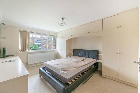 4, Brompton Court Aran Drive, Stanmore, HA7 4NB