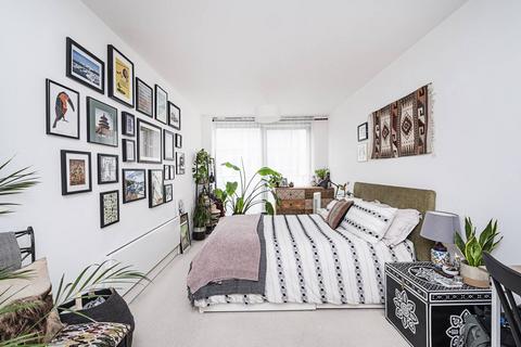 2 bedroom flat to rent, Florida Street, Bethnal Green, London, E2