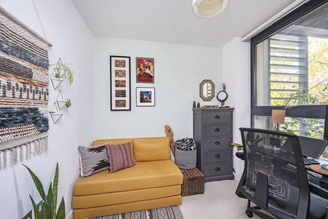 2 bedroom flat to rent, Florida Street, Bethnal Green, London, E2