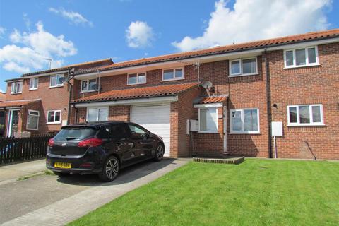 2 bedroom terraced house for sale, Oak Close, Kirkbymoorside, York