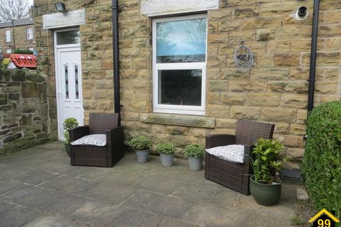 2 bedroom end of terrace house to rent, Overthorpe road, Dewsbury, West Yorkshire, WF12