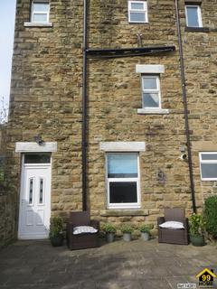 2 bedroom end of terrace house to rent, Overthorpe road, Dewsbury, West Yorkshire, WF12