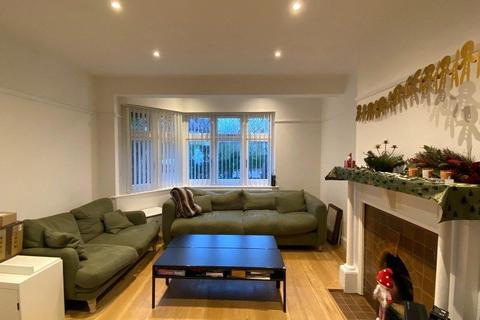 4 bedroom terraced house to rent, Princes Gardens, London