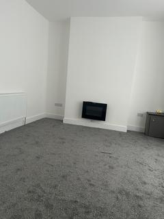 4 bedroom end of terrace house to rent, Durham Terrace, Sunderland SR3