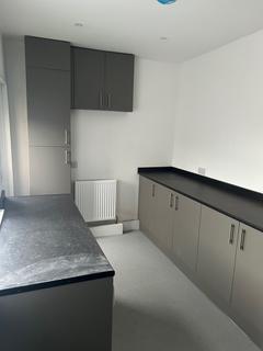 4 bedroom end of terrace house to rent, Durham Terrace, Sunderland SR3