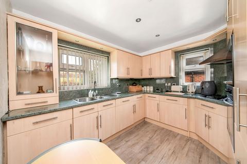 1 bedroom apartment for sale, Highfield Crescent, Meltham, HD9