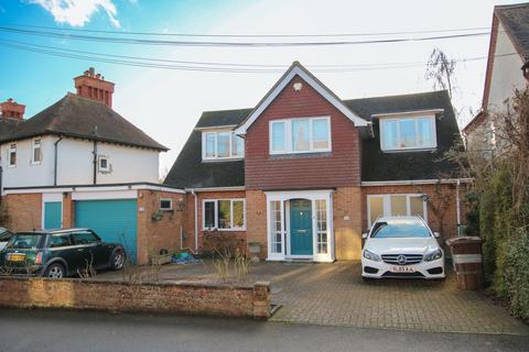 4 bedroom chalet for sale, Sturges Road, Wokingham, RG40