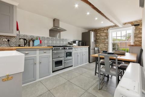 2 bedroom cottage for sale, Castle Cottage, Castleton