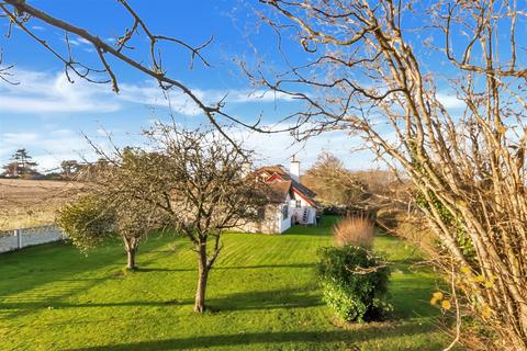 3 bedroom detached bungalow for sale, Evesham Road, Wick, Pershore