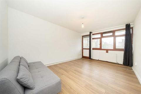 2 bedroom flat to rent, Arden Estate, London N1