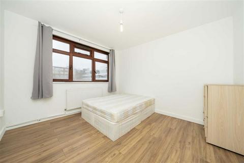 2 bedroom flat to rent, Arden Estate, London N1