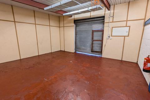 Industrial unit to rent, Unit 14, Riverside Works, Watford, WD19 4HY