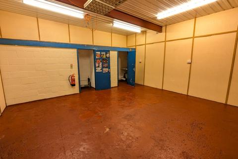 Industrial unit to rent, Unit 14, Riverside Works, Watford, WD19 4HY