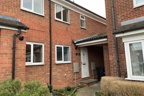 2 bedroom mews to rent, Ashton Gardens