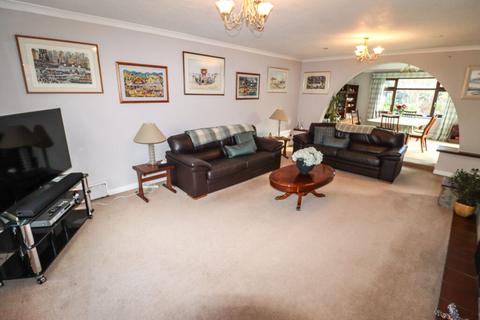 5 bedroom detached house for sale, Havant Road, Hayling Island