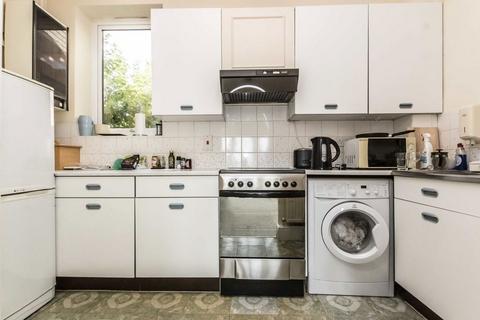 1 bedroom flat to rent, Caledonian Wharf, London E14